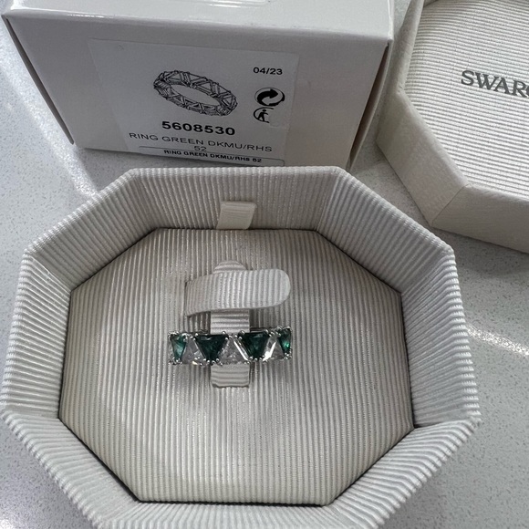 Swarovski ring - Picture 4 of 8